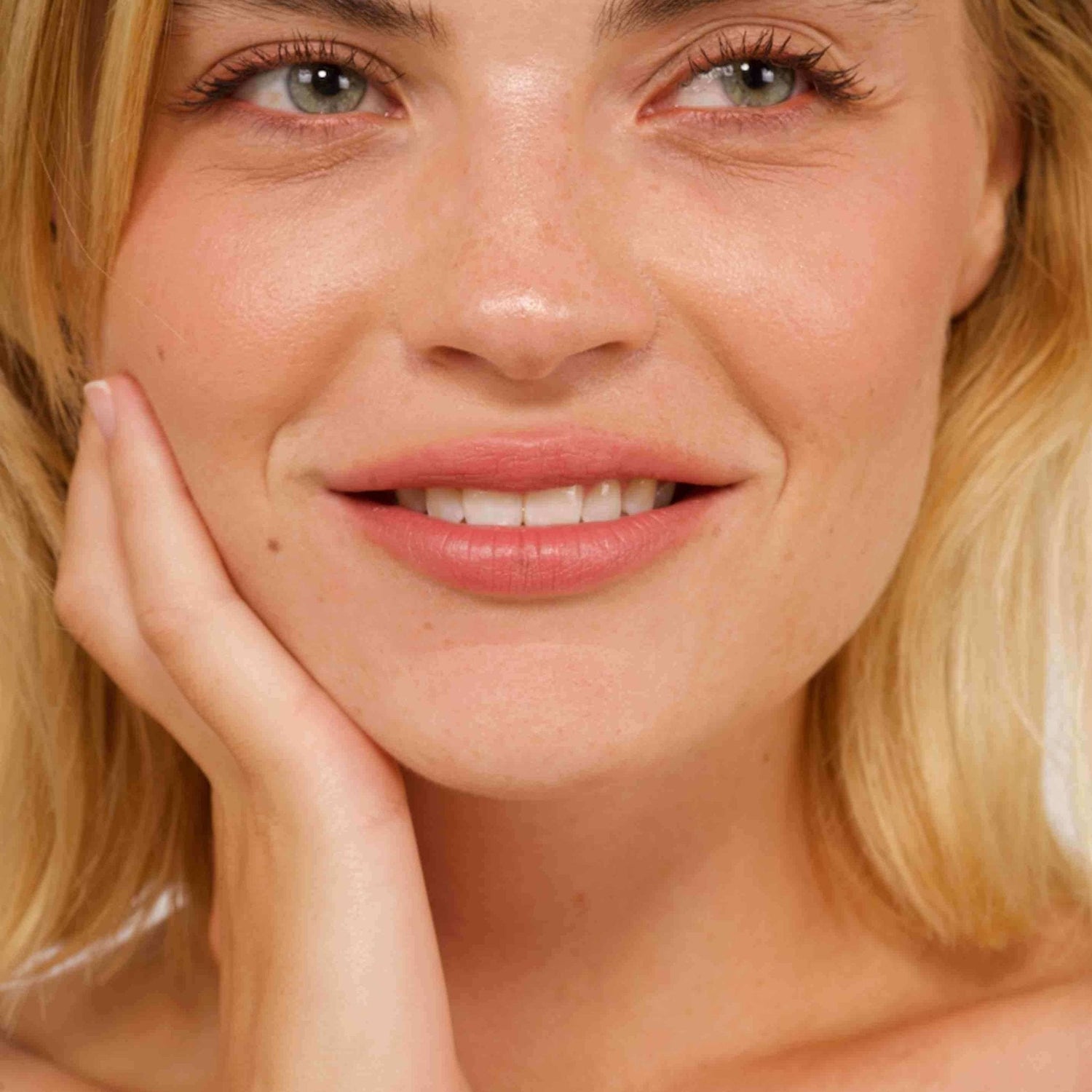 BB cream light CHARLOTTE BIO