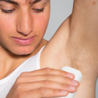 applicatore biodeo solido bianco LA SAPONARIA