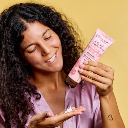 crema-ravviva-ricci-per-modellare-i-ricci-effetto-anti-crespo