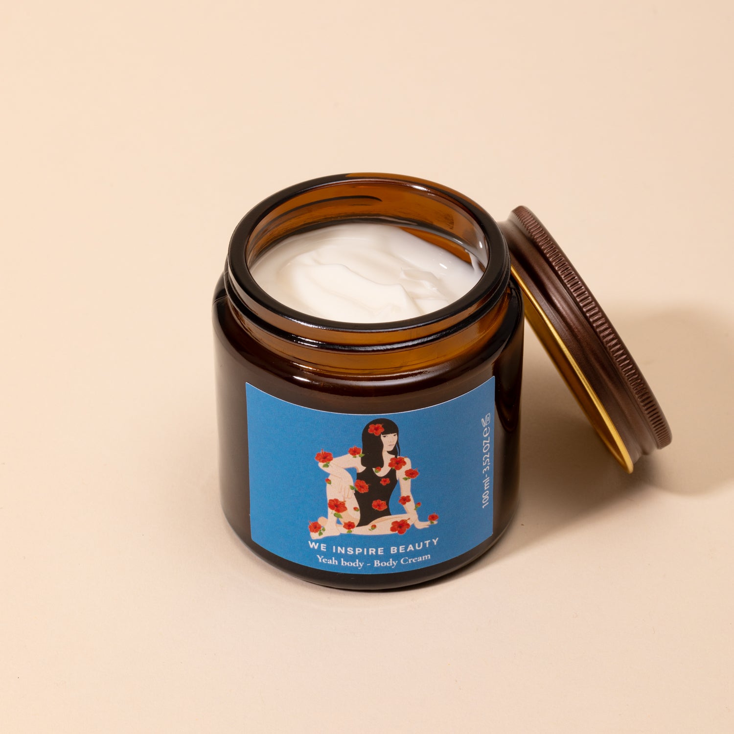 Crema corpo ad azione idratante e lenitiva. La sinergica azione degli oli di Moringa, Cartamo, Cocco e Arnica Equiseto Fucus