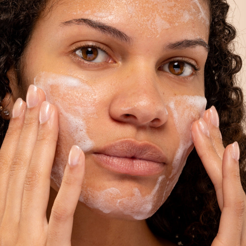 We Inspire Beauty Mousse detergente