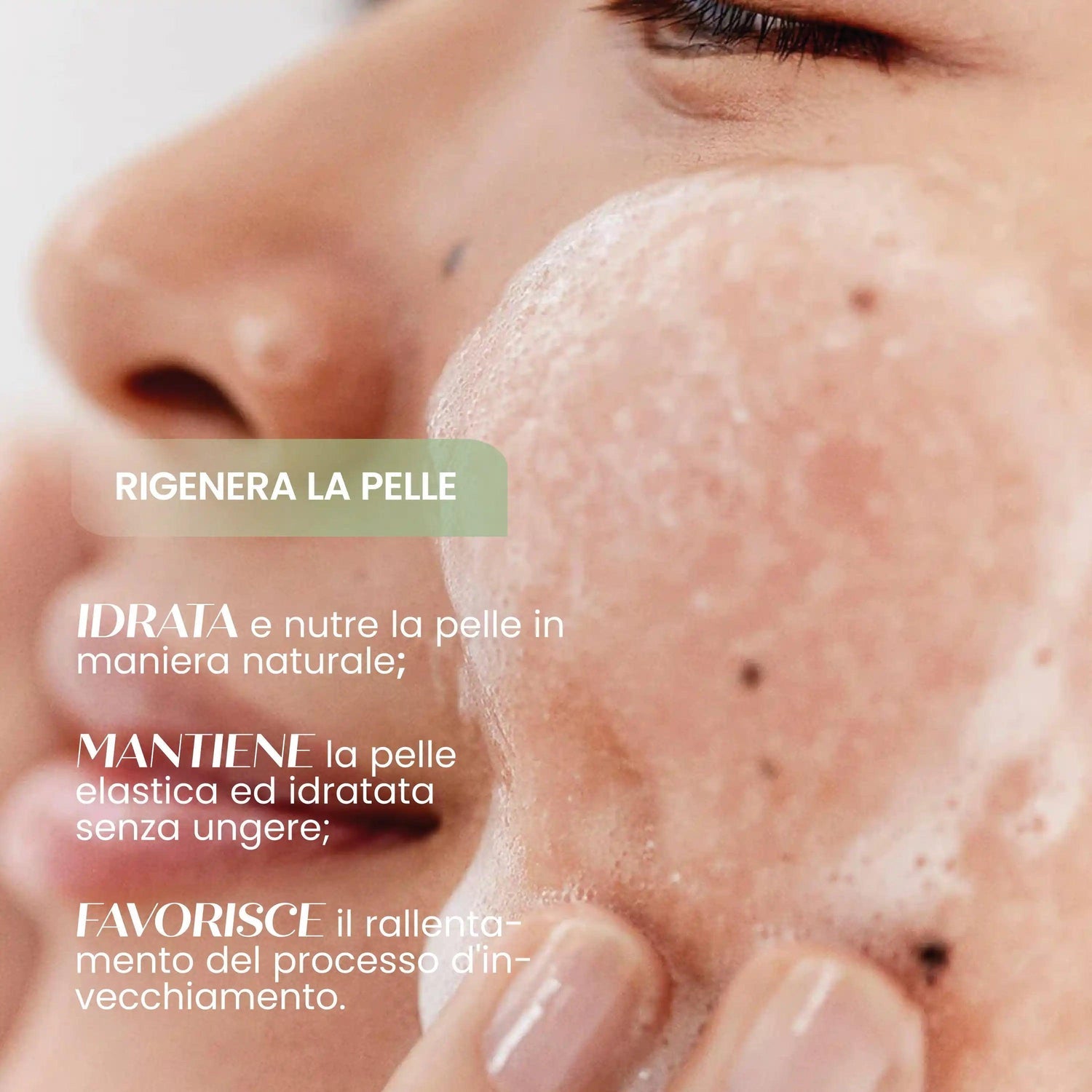 Detergente mousse viso solida rigenerante SENSO NATURALE